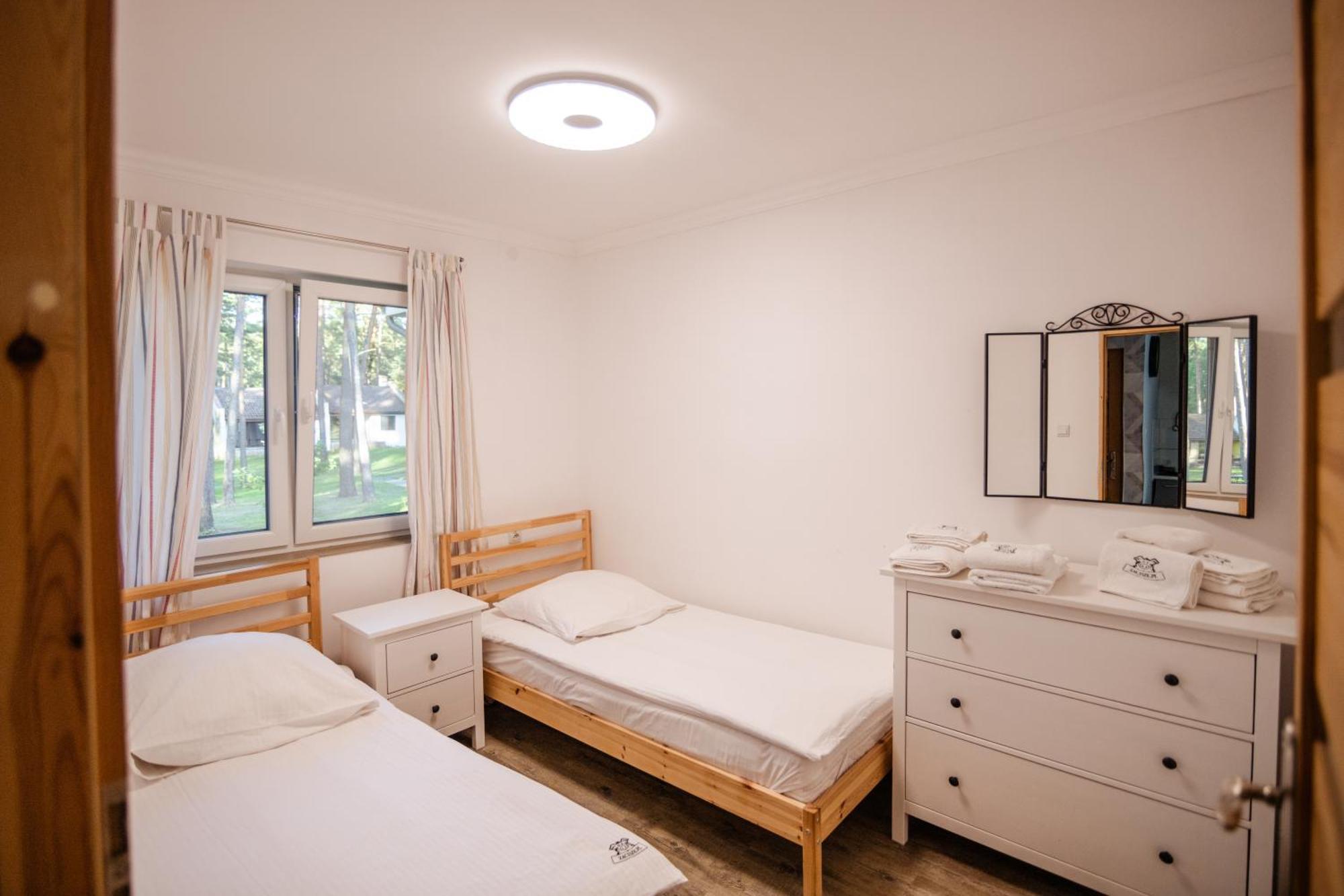 Курортний комплекс Zacisze,pl Premium I Bungalowy Deluxe Nad Jeziorem Lagowskim *